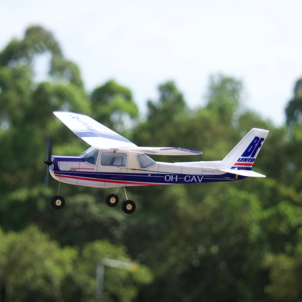 Kids Outdoor Activity Toys - Миниатюрный комплект самолета синий Cessna152 360